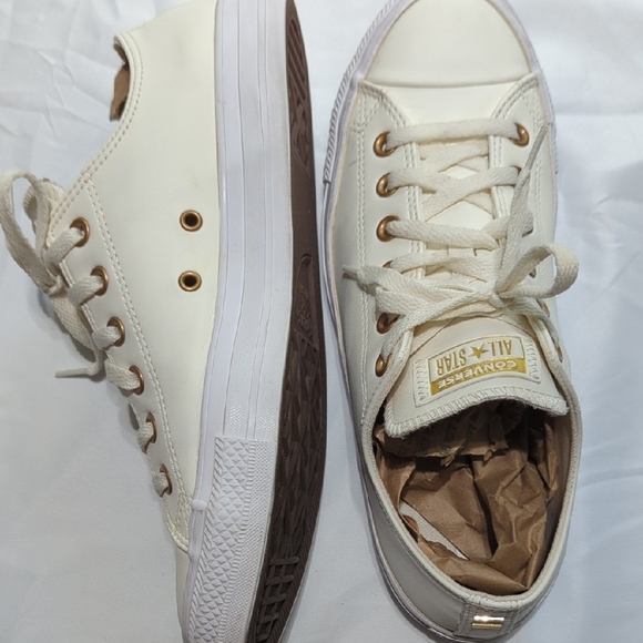 Converse Women's Off-White Sneakers with Gold Accents Size 10... Beautiful!!! - Picture 13 of 15